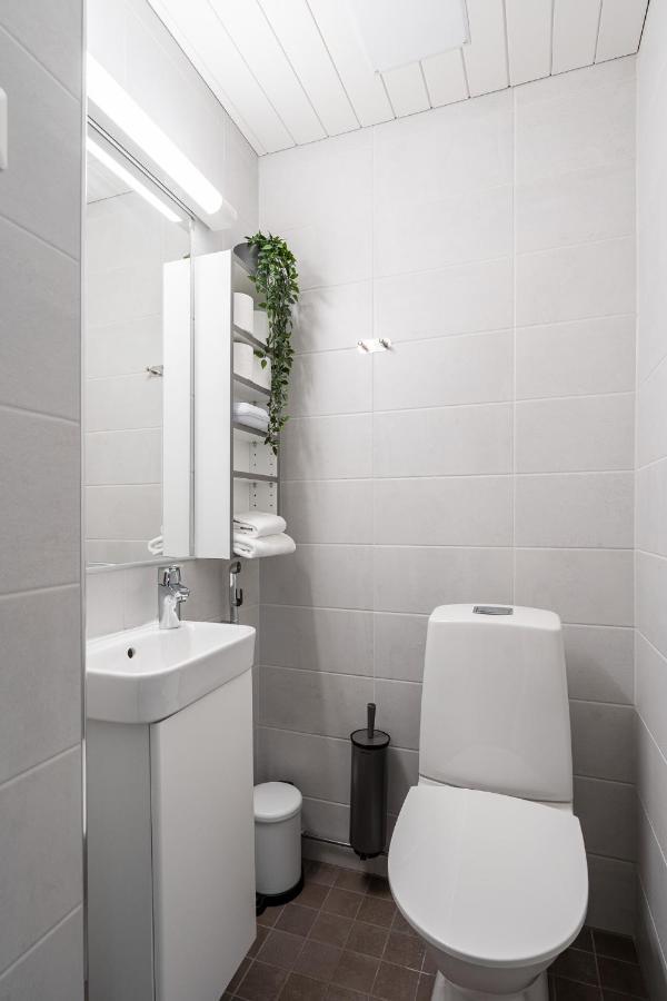 "Penthouse" - Renovated 1Br Apt With Sauna & 60M2 Private Terrace, Hosted By 2Ndhomes ตัมเปเร ภายนอก รูปภาพ